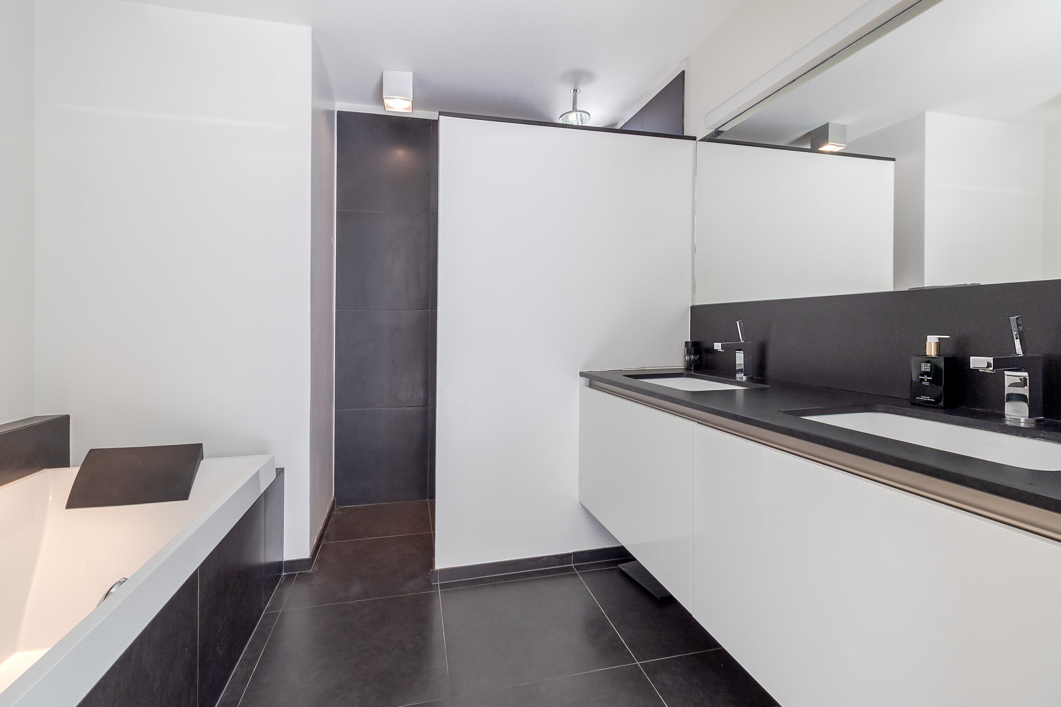 Vrijstaande woning te koop: Molenaarlaan 6, Sittard