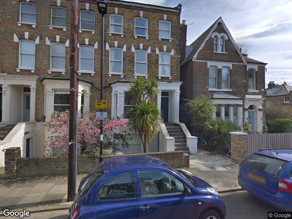Flat Highwood Road in Greater London