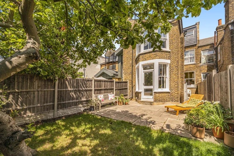 Room St Asaph Road in Greater London