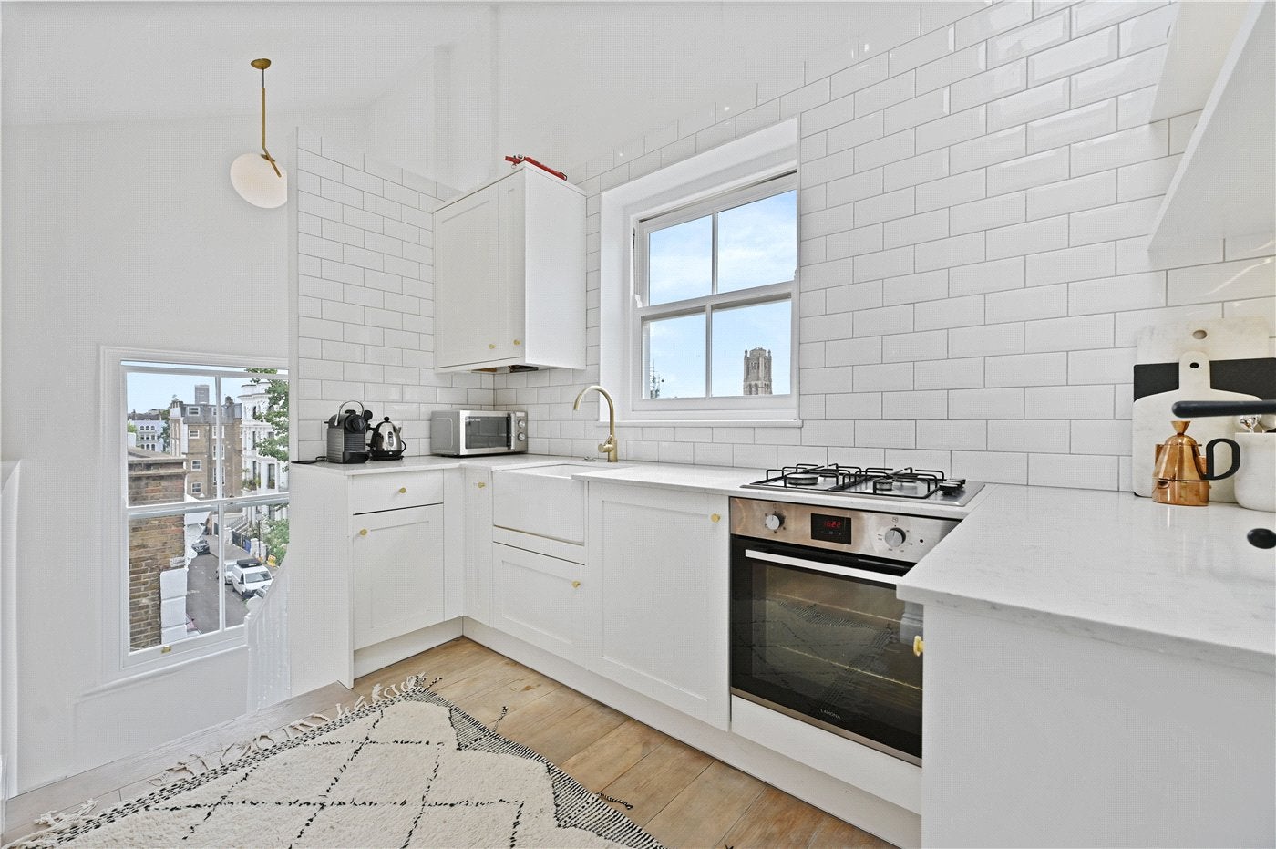 Flat Westbourne Park Road in Greater London