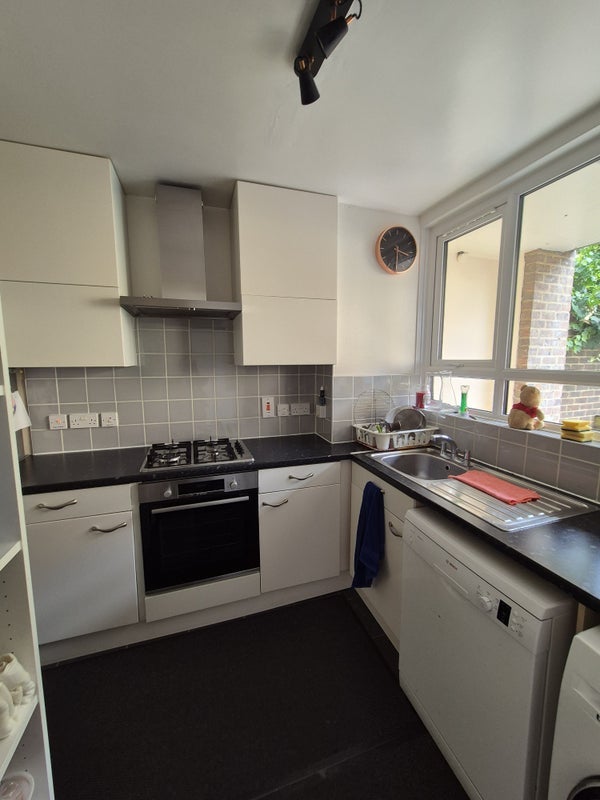 Room Purcell Street in Greater London