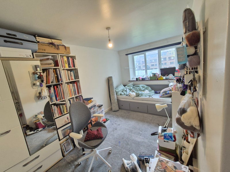 Room Purcell Street in Greater London