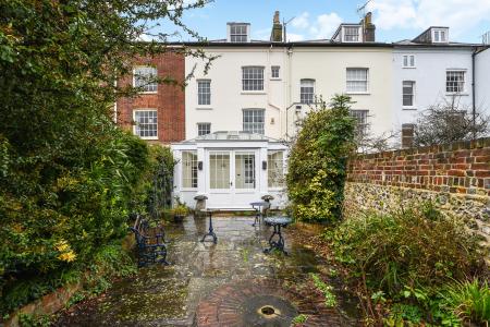 House Friary Lane in Chichester