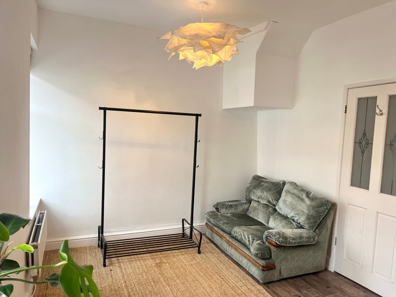 Room Augustus Street in Ynysybwl