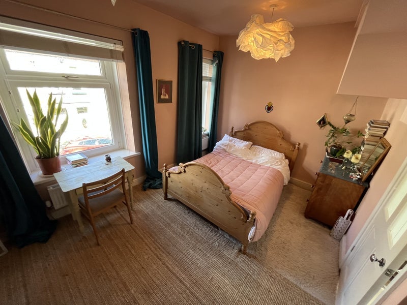 Room Augustus Street in Ynysybwl