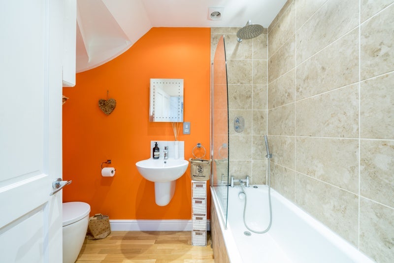 Room Stainton Road in Greater London