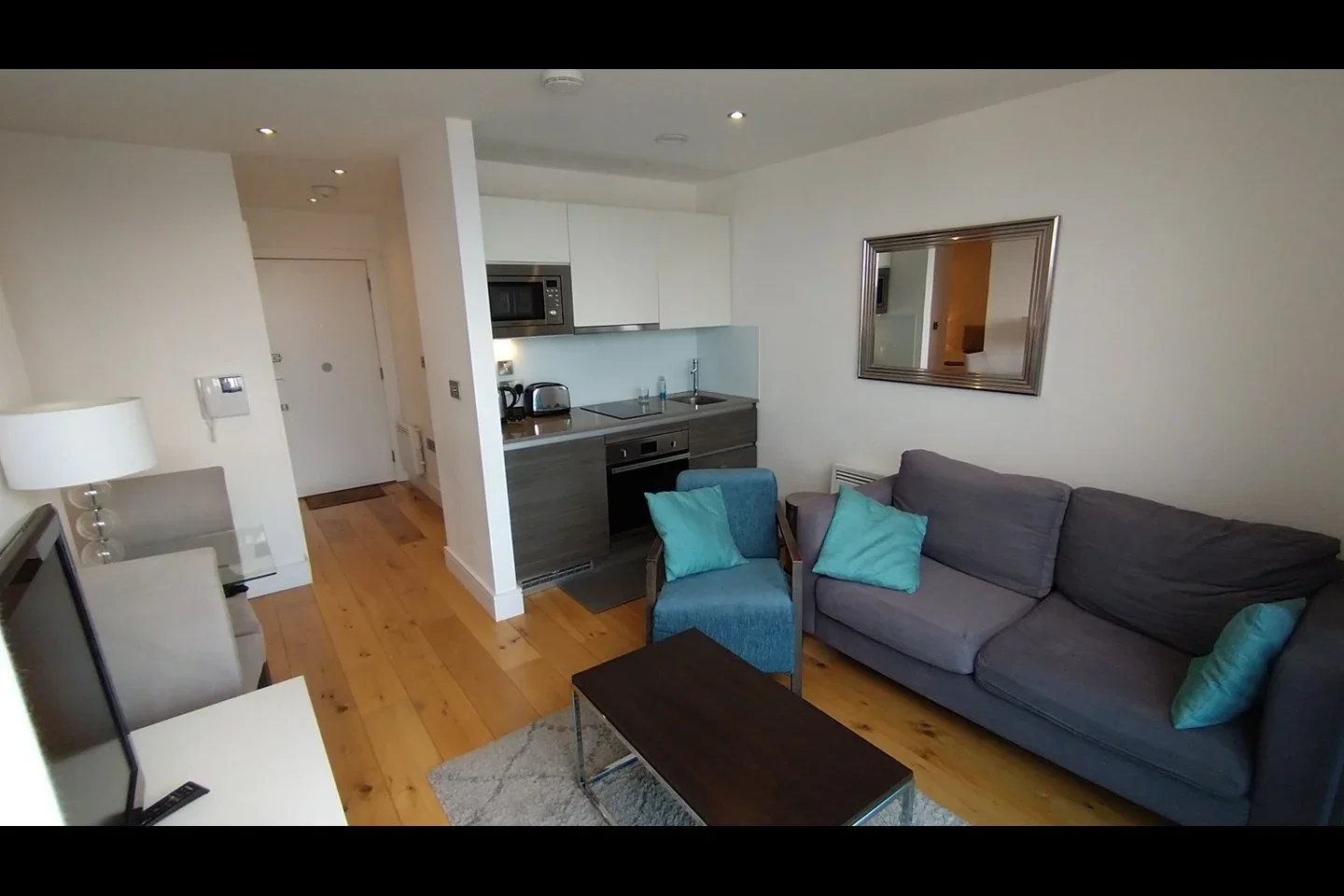 Flat Clayton Road in Greater London