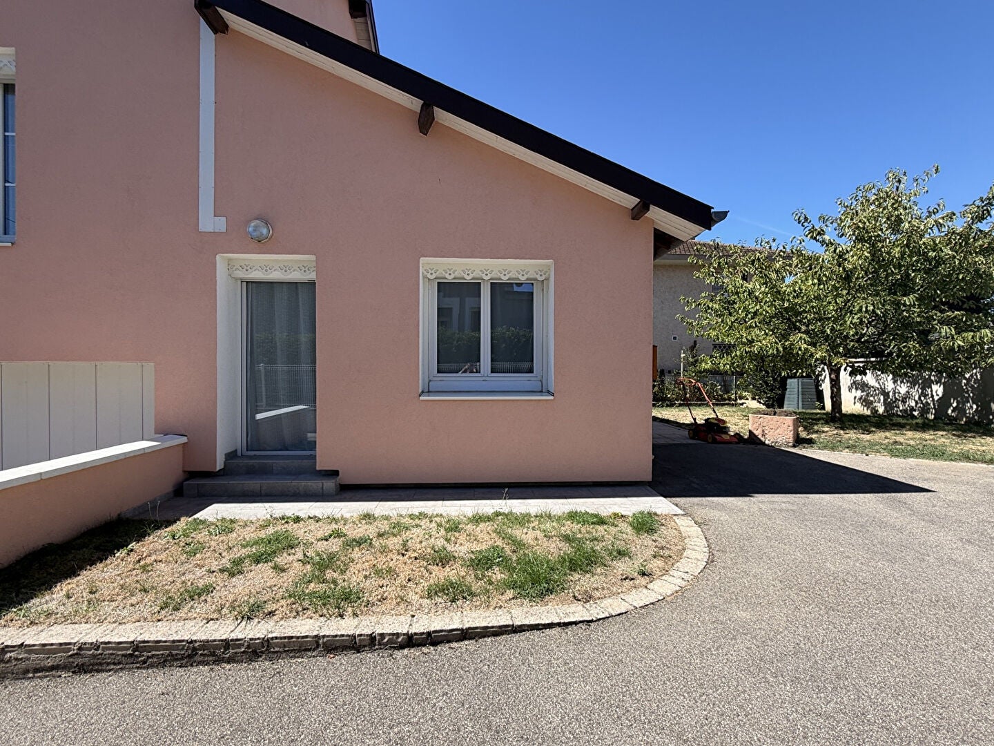 Flat Rue de Loeze in Bourg-en-Bresse