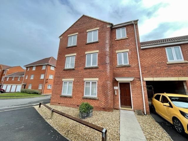 Flat Lords Way in Chilton Trinity