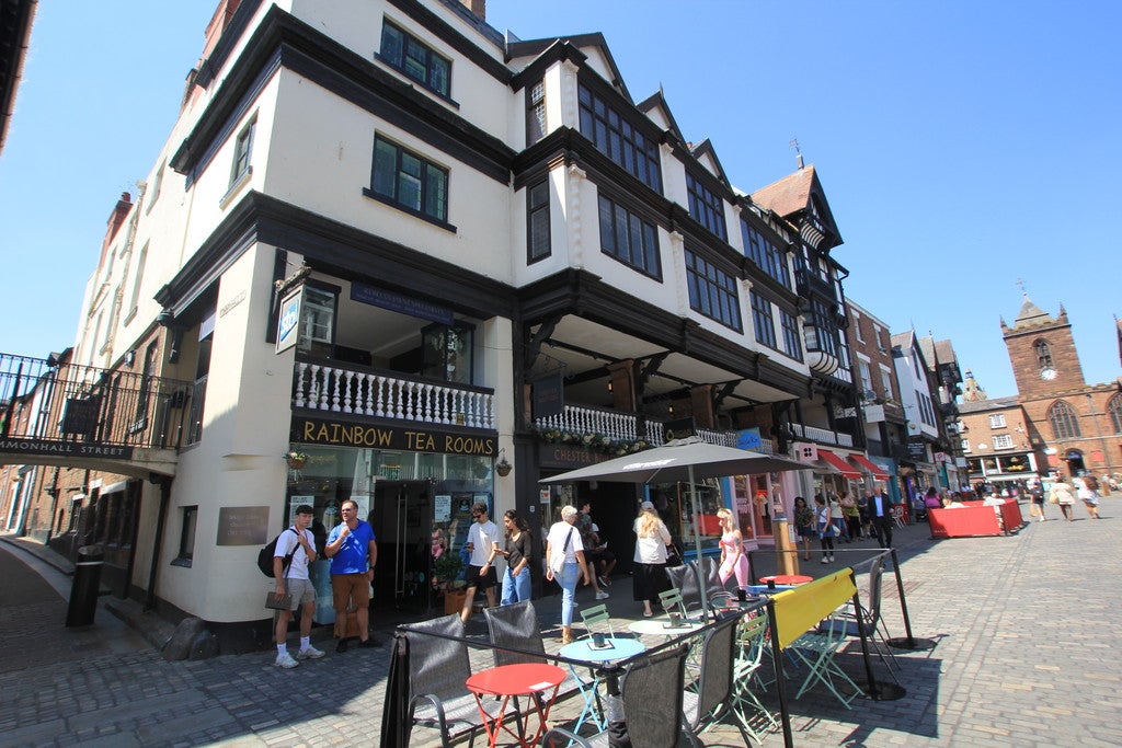 Flat Northgate Street in Chester