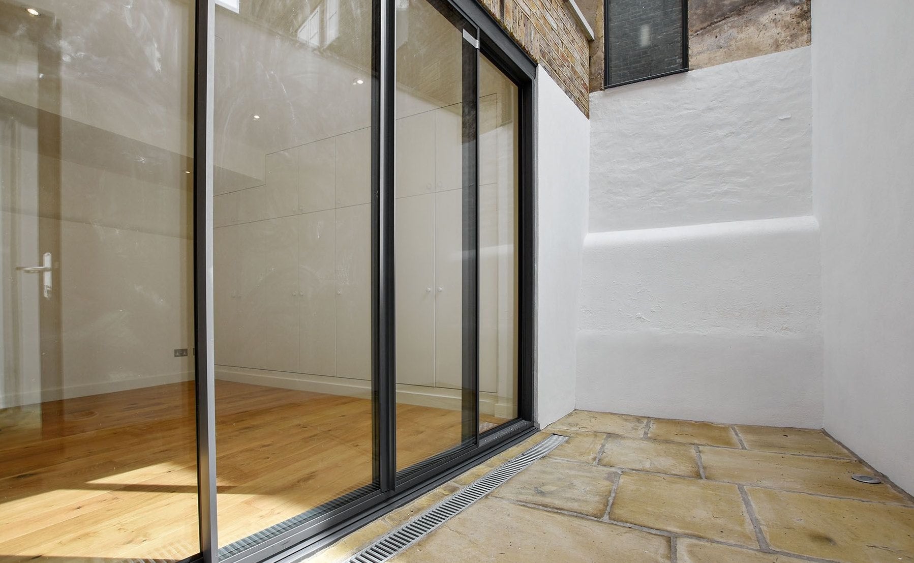 Flat Lanark Road in City of Westminster