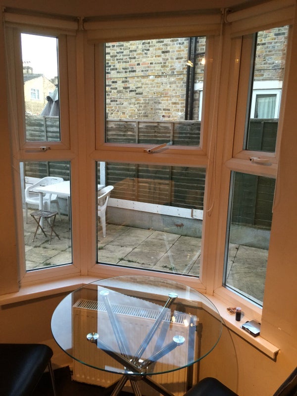 Room Walpole Road in Greater London
