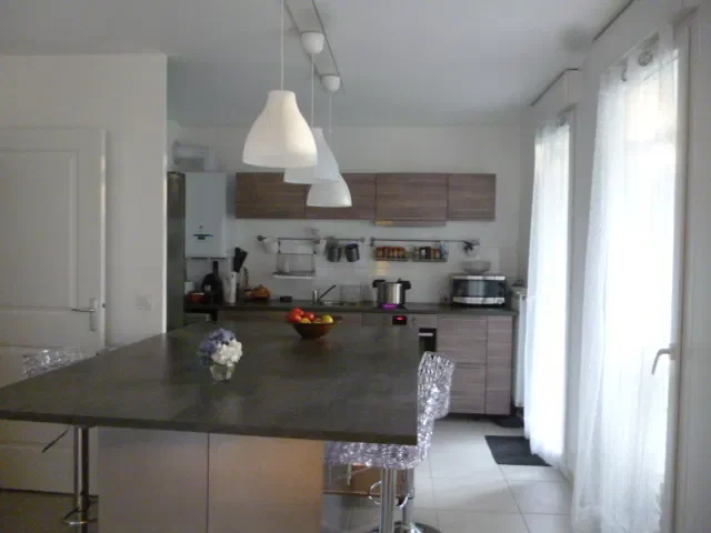 Chambre Rue des Noyers à Lyon
