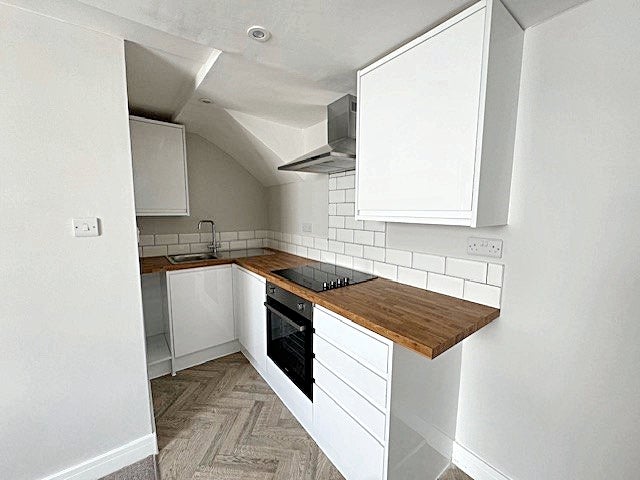 Flat Gloucester Place in Cheltenham