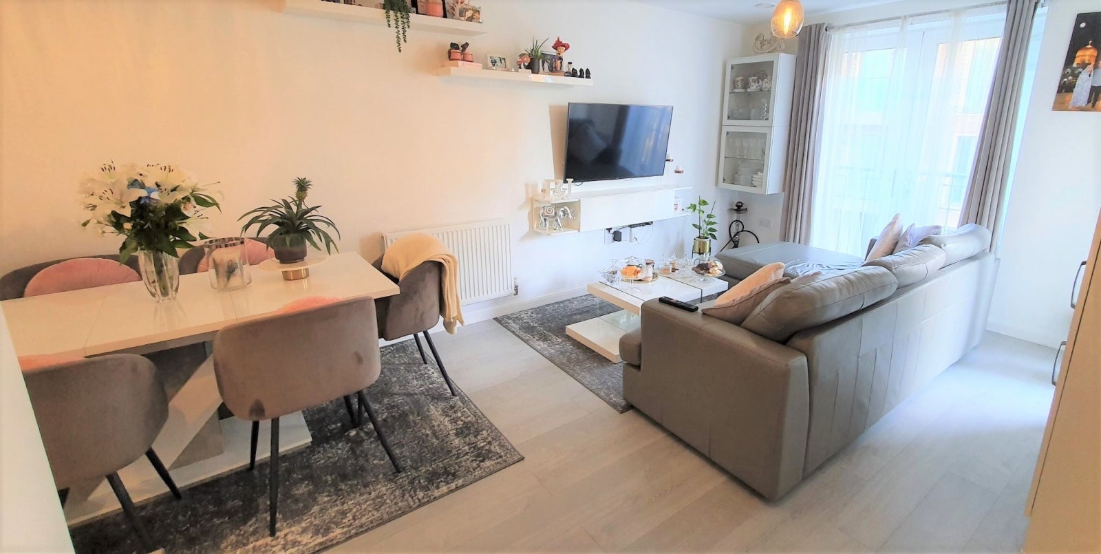 Flat Grahame Park Way in Greater London