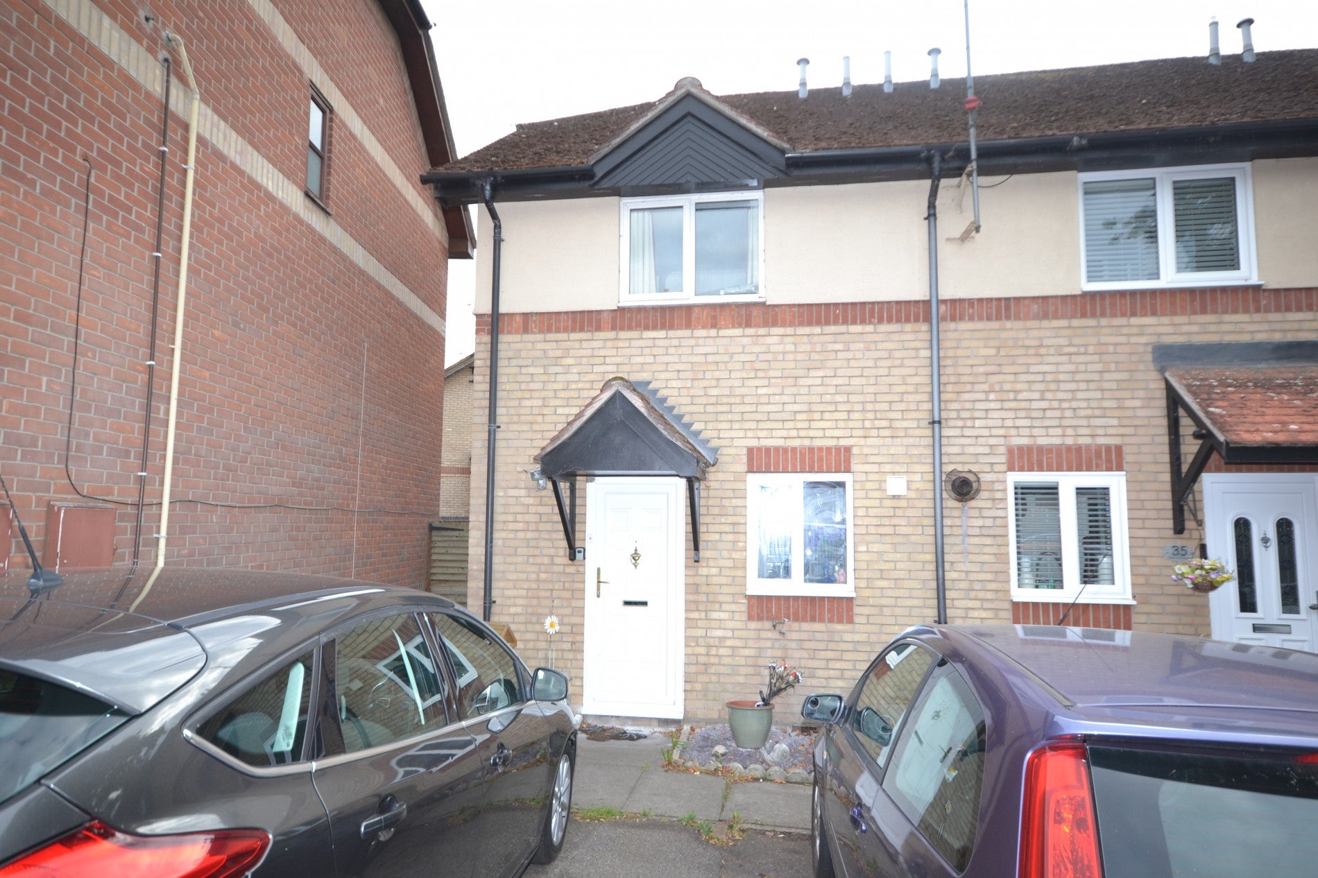 House Chiltern Close in Colchester