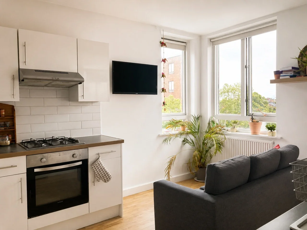 Flat Muston Road in Greater London