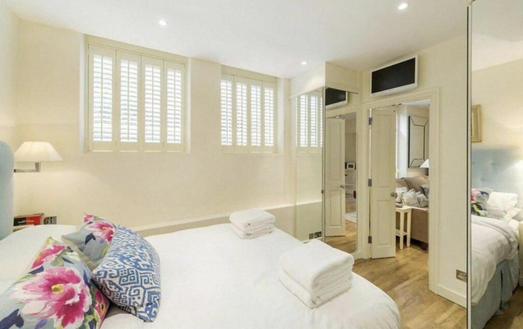 Flat Chelsea Manor Street in Greater London