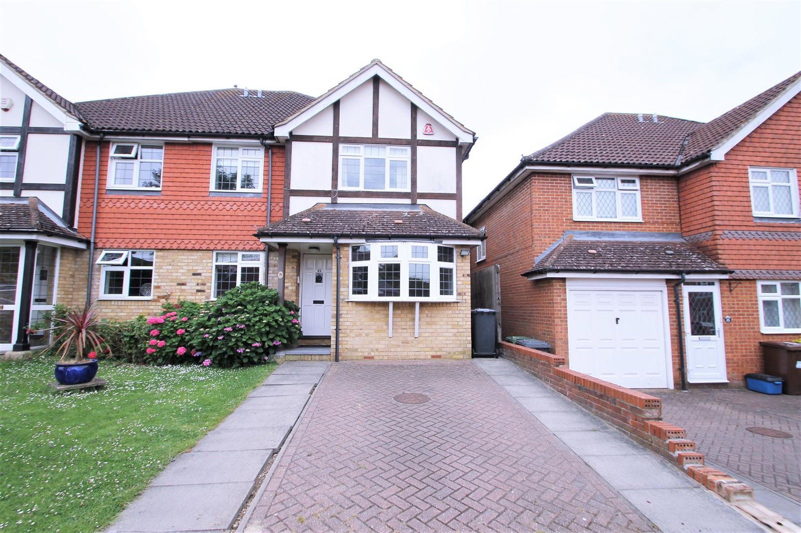 House The Birches in Hertsmere