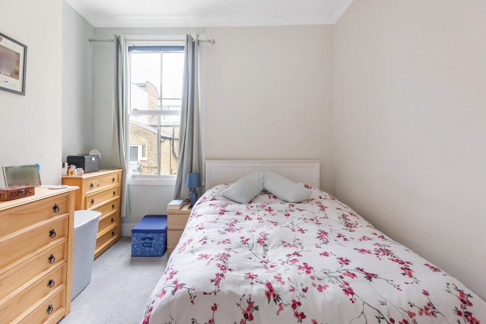 Flat Jedburgh Street in Greater London