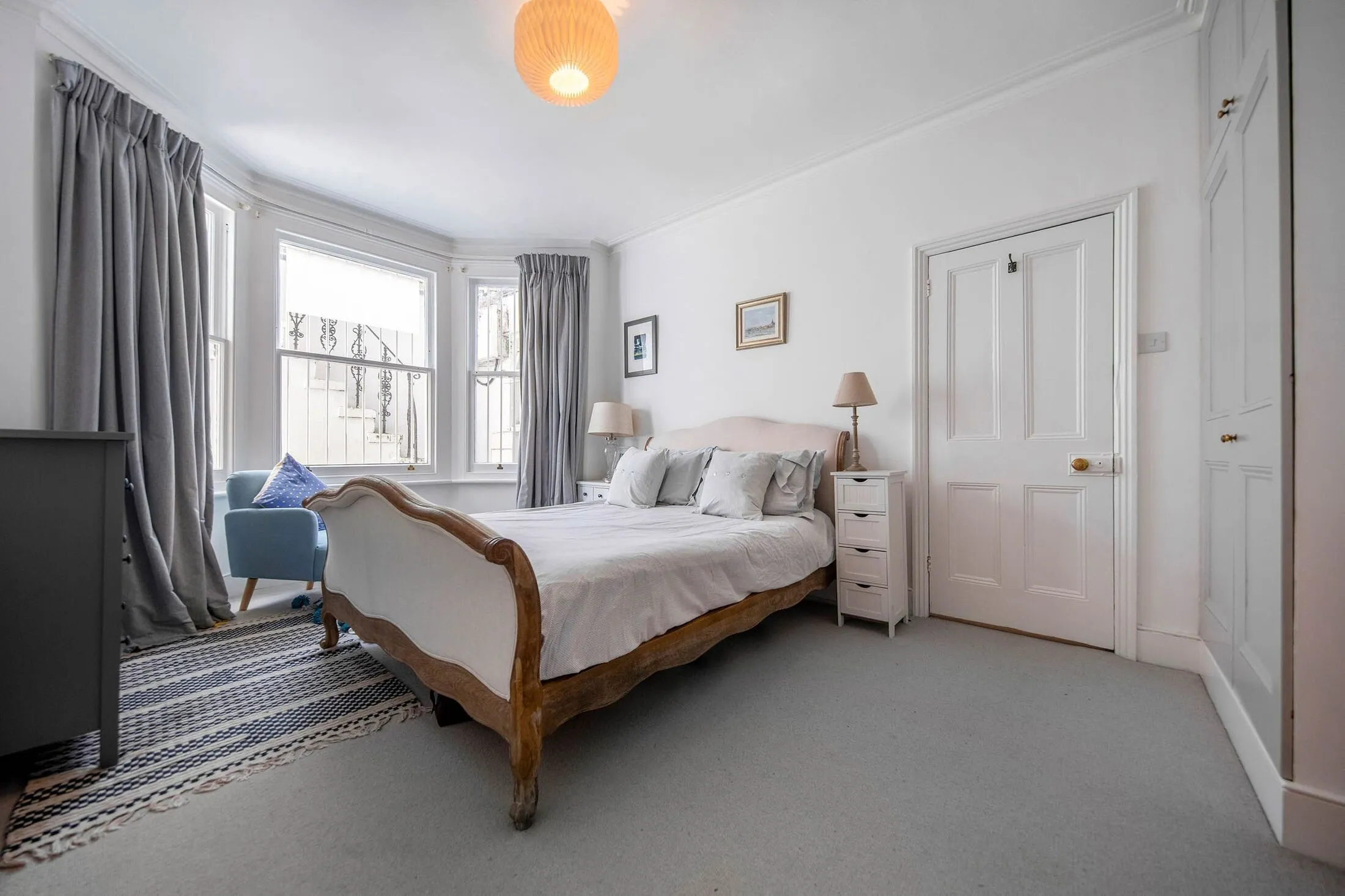 Flat Felden Street in Greater London