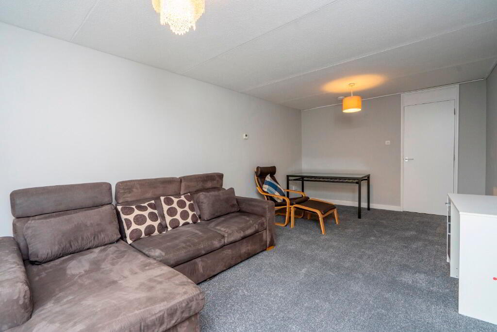 Flat New Mart Road in City of Edinburgh