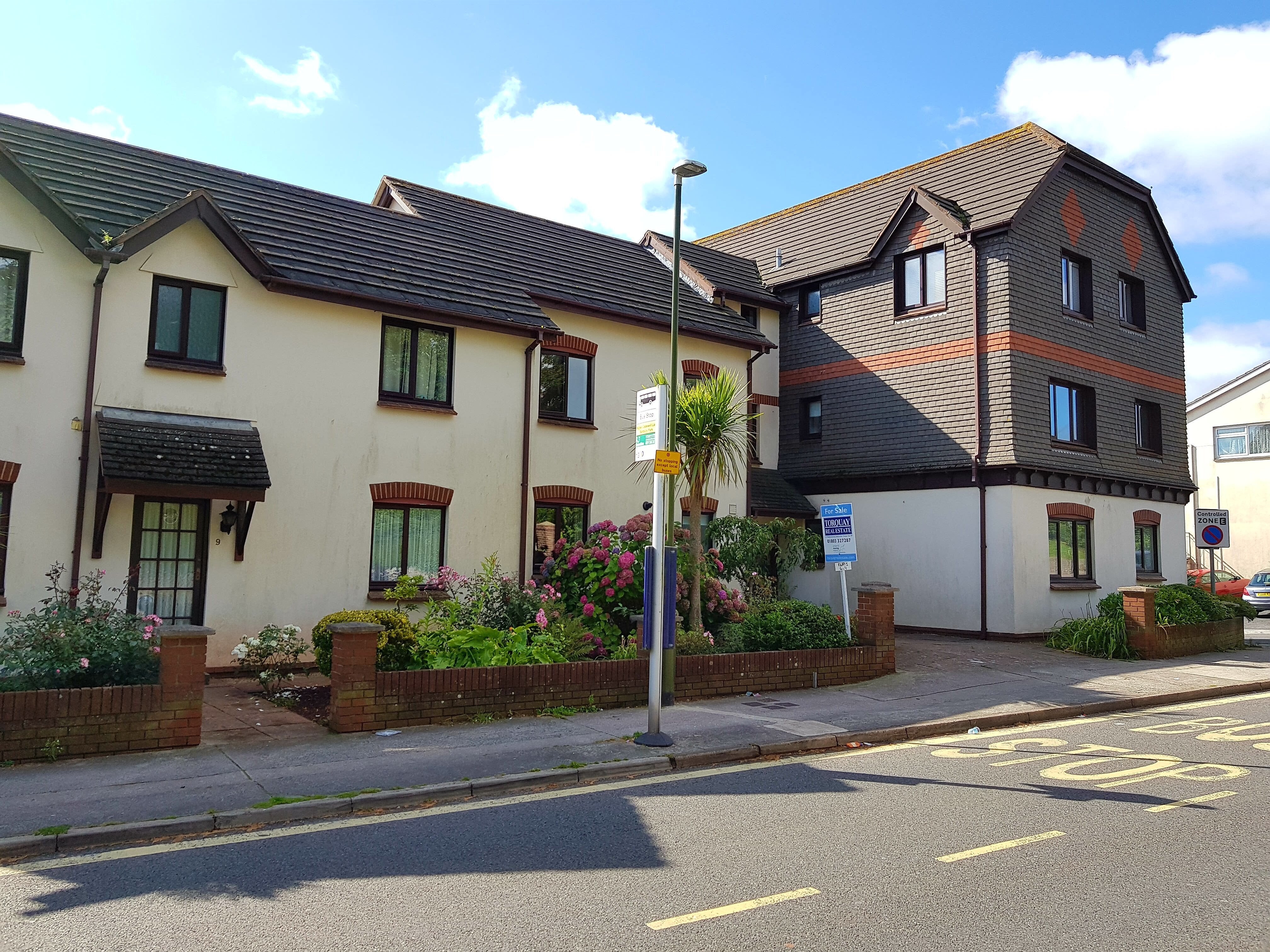 Flat Cadewell Lane in Torquay