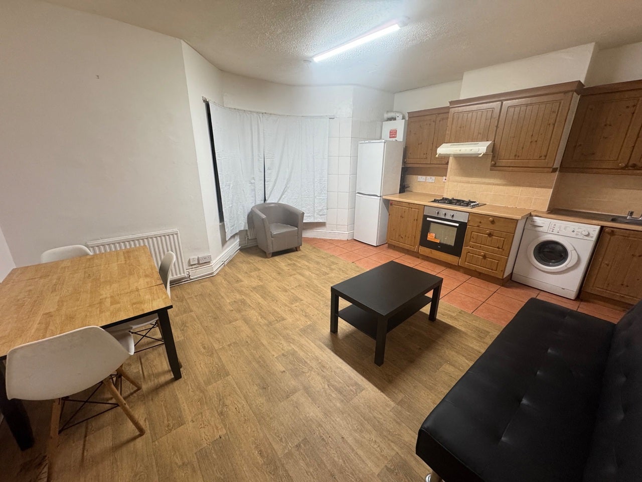 House Russell Rise in Luton
