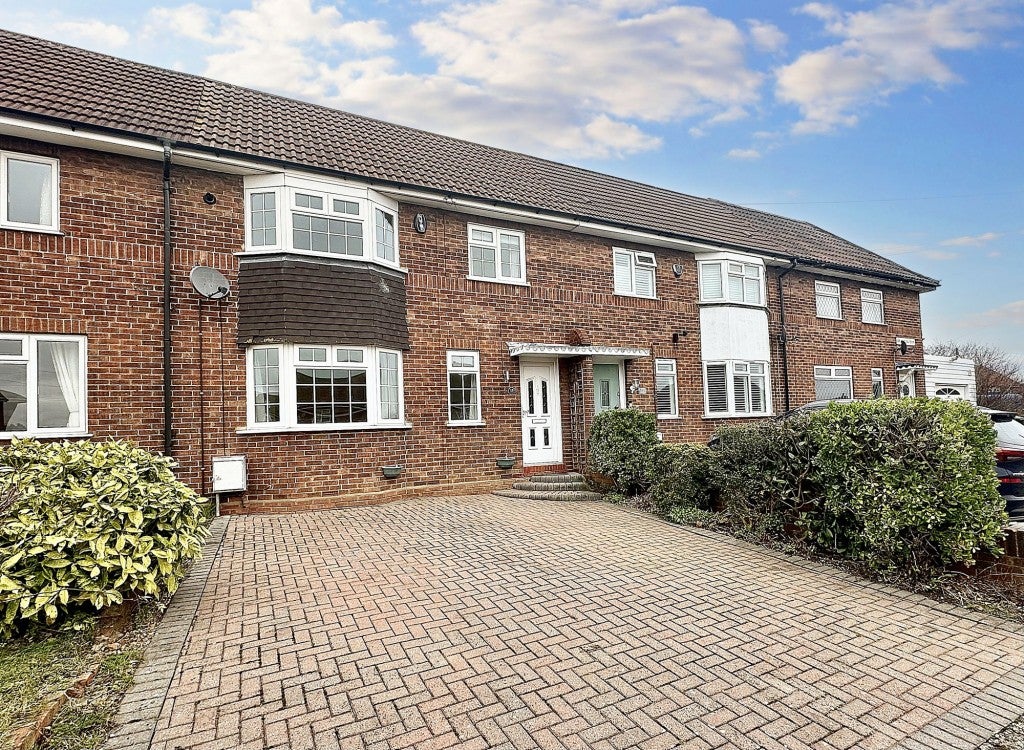 House Hill Crescent in Brogborough
