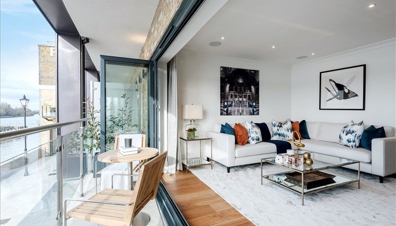 Flat Rainville Road in Greater London