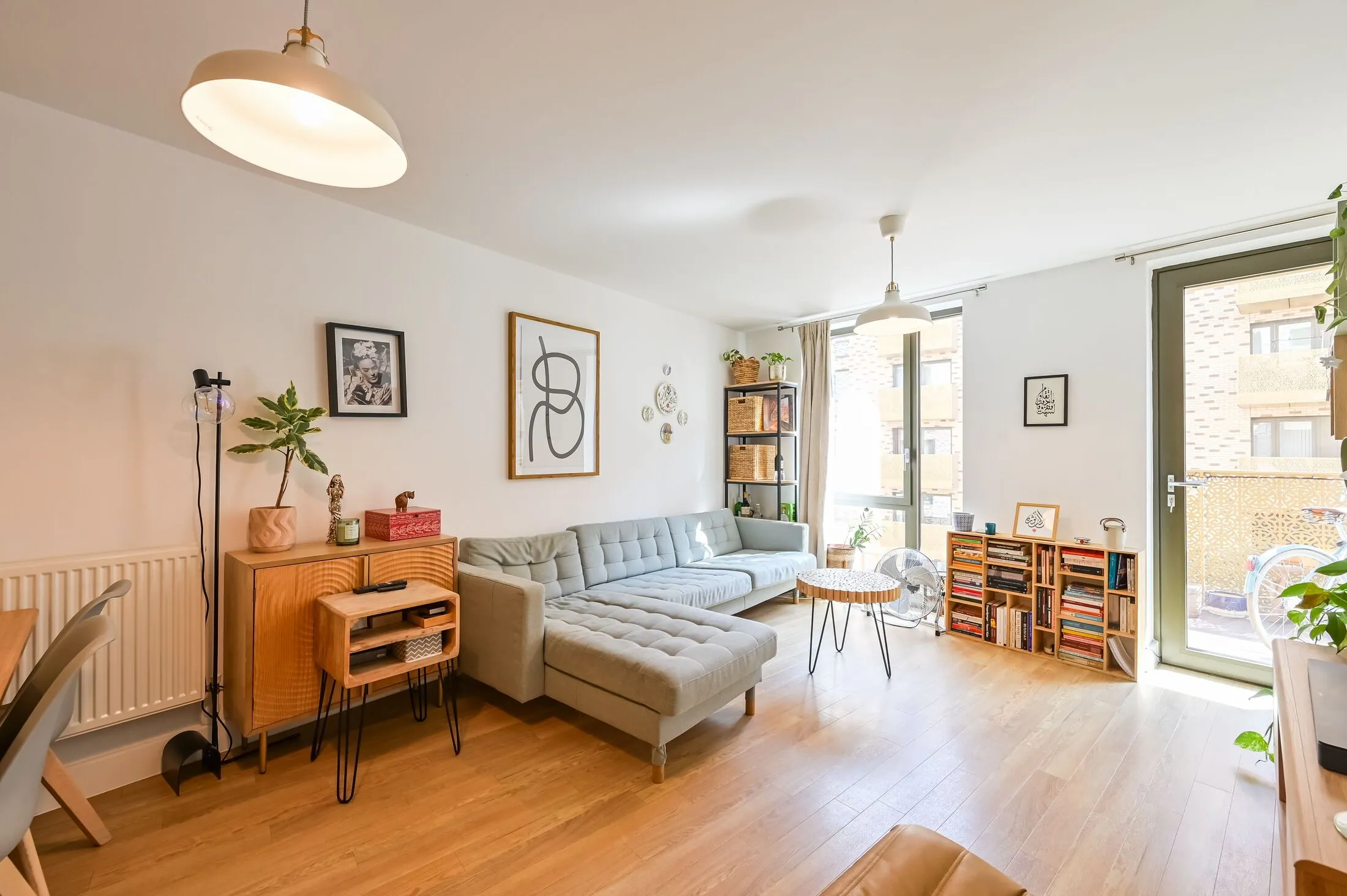 Flat Caxton Grove in Greater London