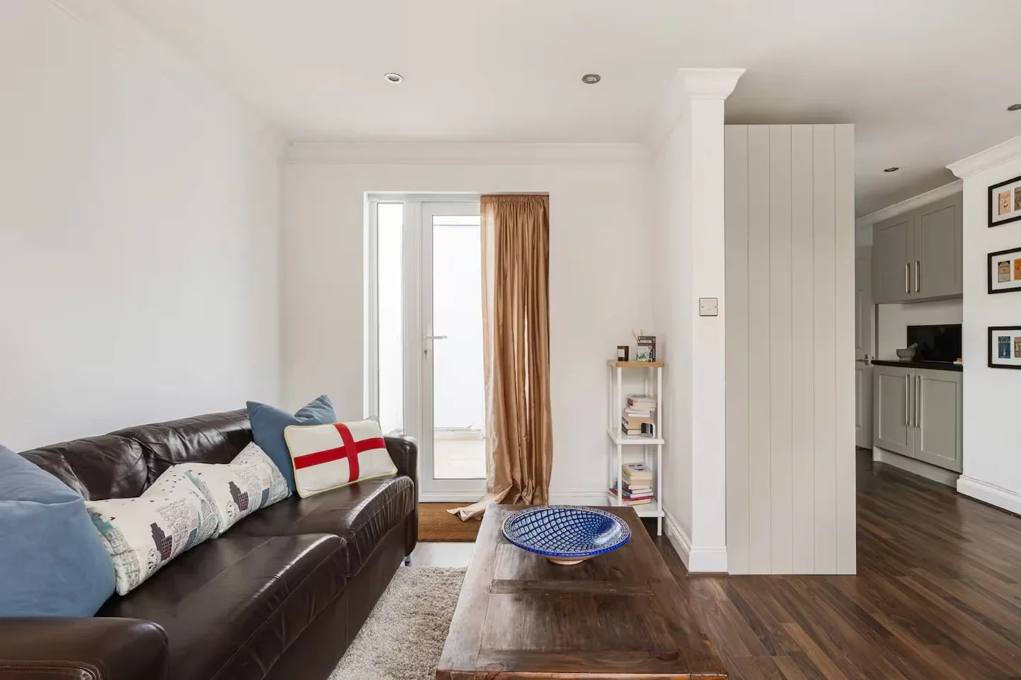 Flat Landor Road in Greater London