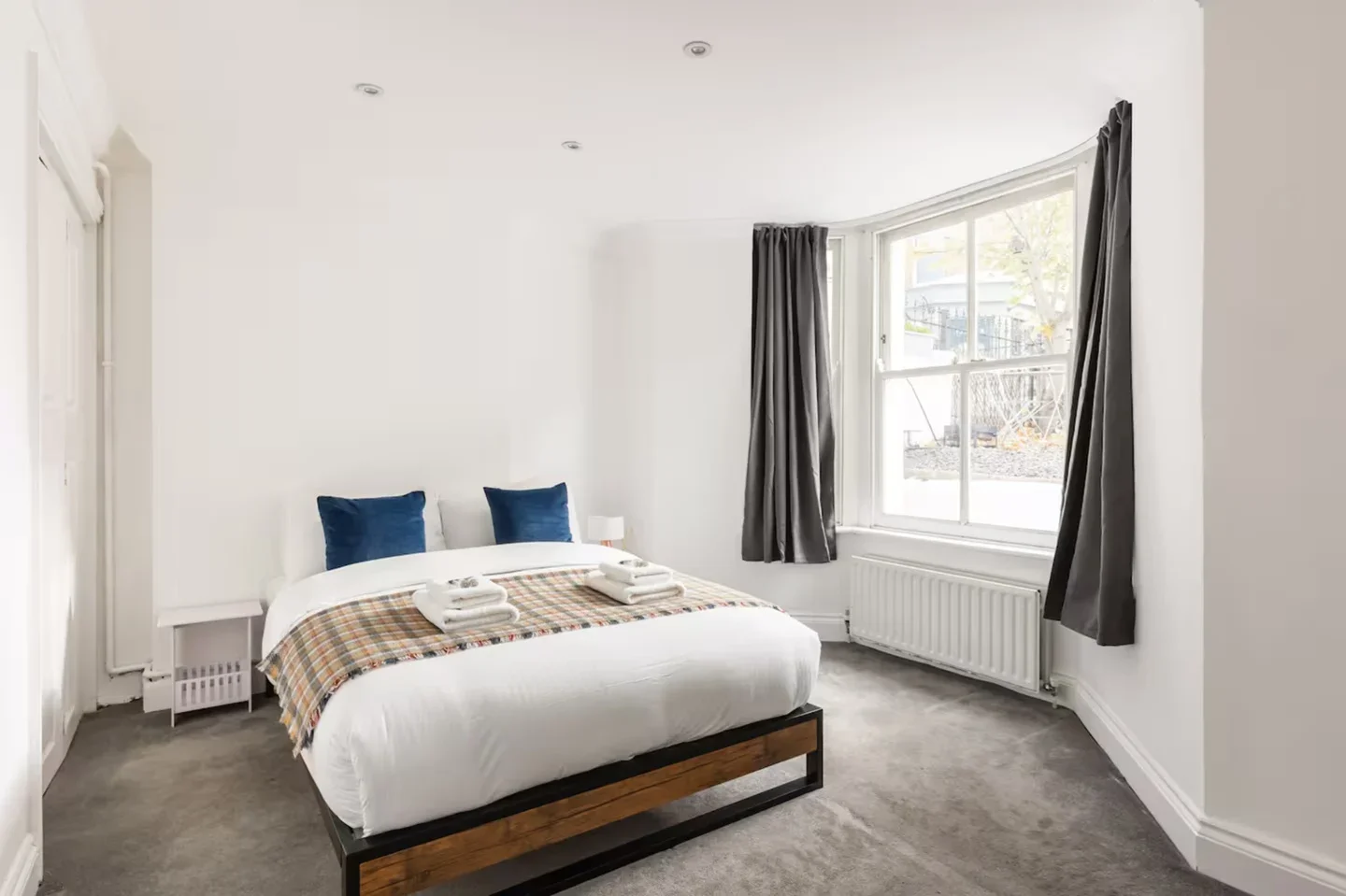 Flat Landor Road in Greater London