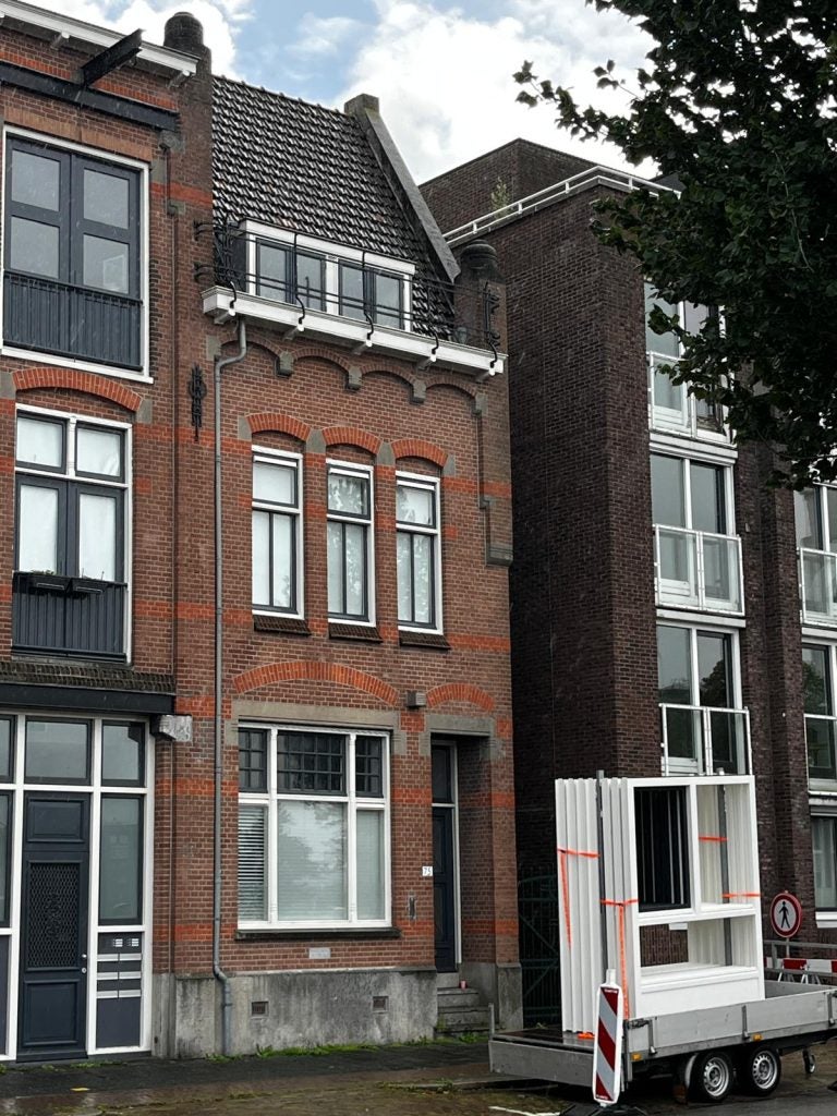 Flat Achterhakkers in Dordrecht