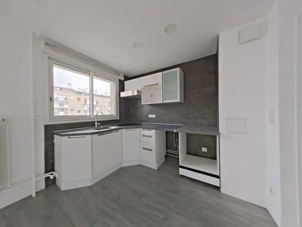 Flat Rue Pierre Brossolette in Ivry-sur-Seine