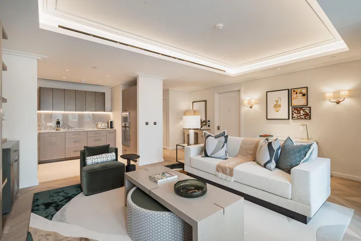 Flat Basil Street in Greater London