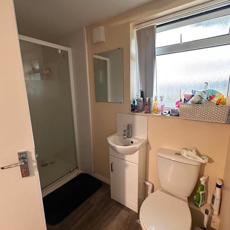 Room Bonnington Walk in Bristol