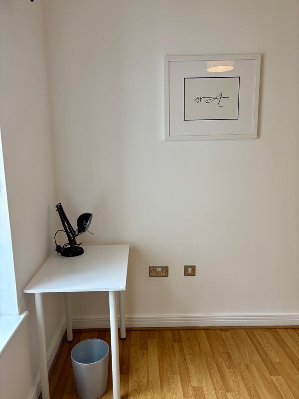 Room Vicarage Lane in Greater London