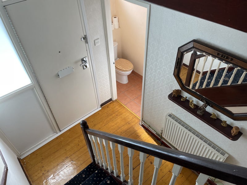 Room Galleywall Road in Greater London