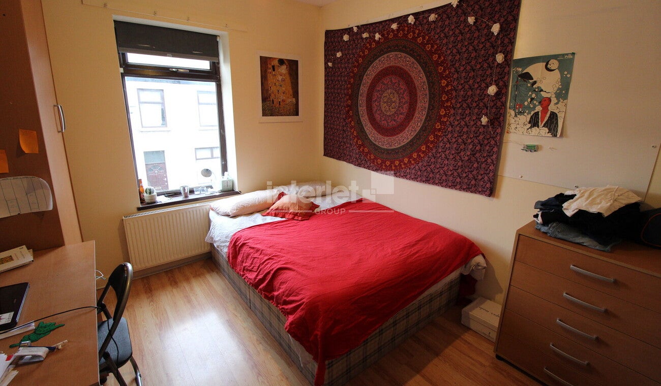 Flat Coburn Street in Cardiff