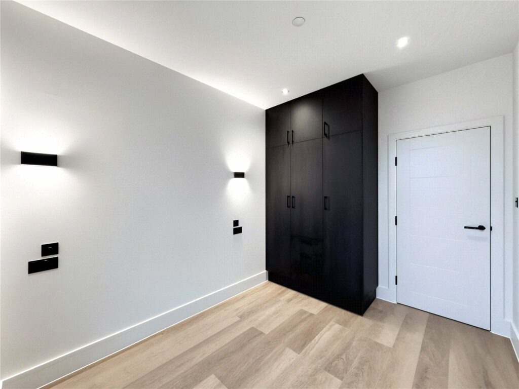 Flat Rye Close in Hart