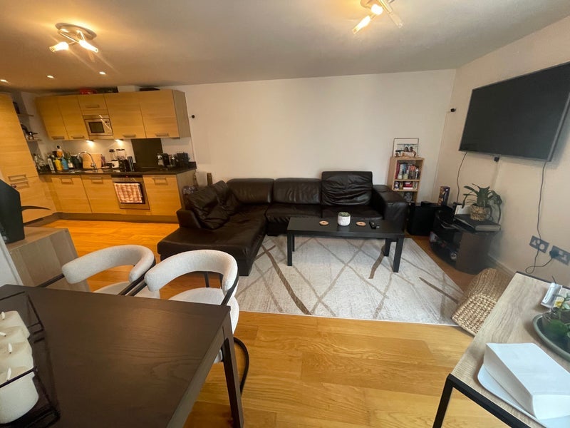 Room Canada Street in Greater London