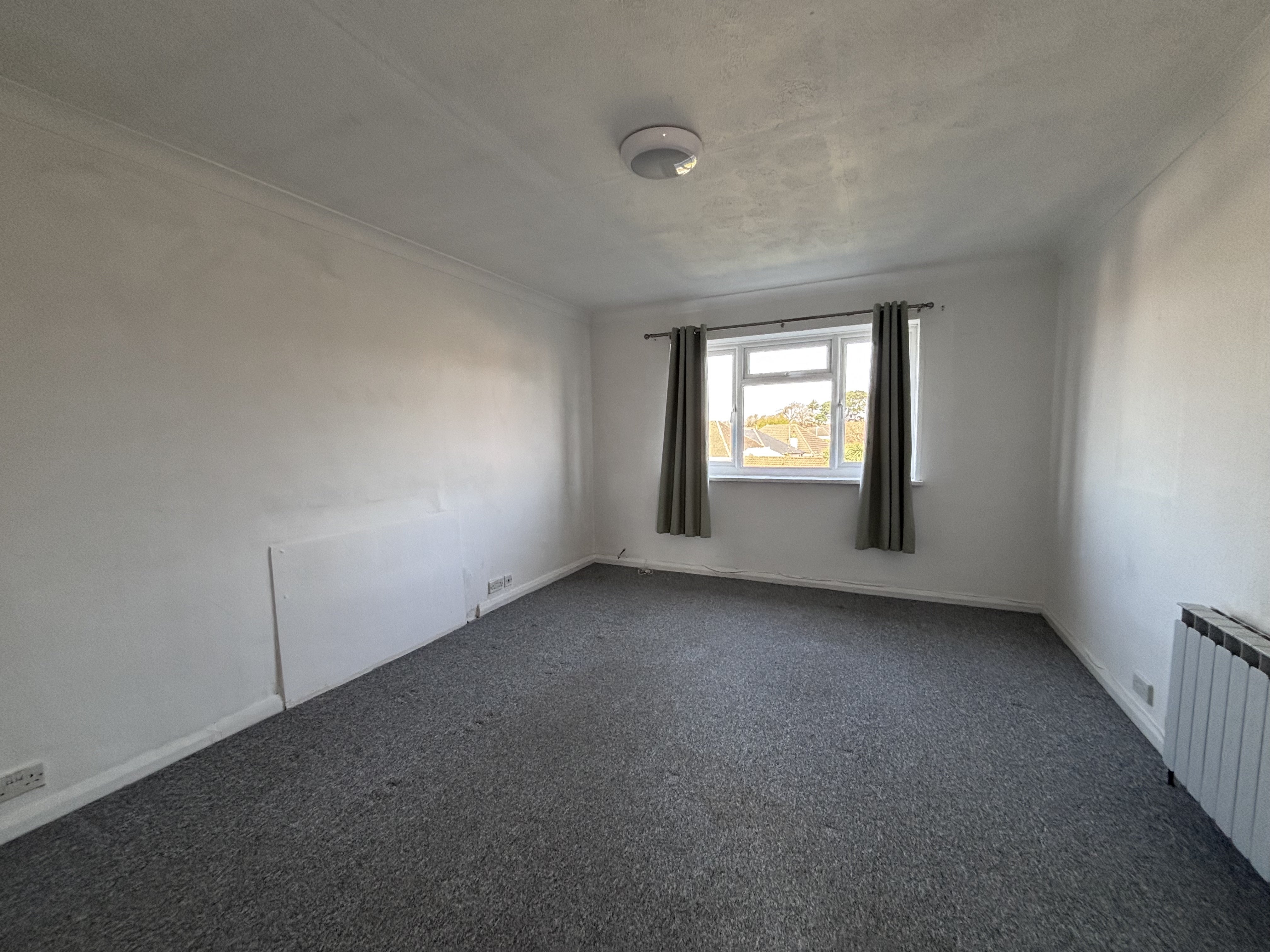 Flat Stroud Lane in Christchurch