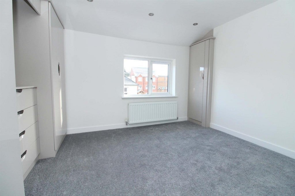 Flat Hagley Road in Stourbridge