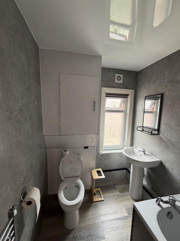 Room Back Walmsley Road in Leeds