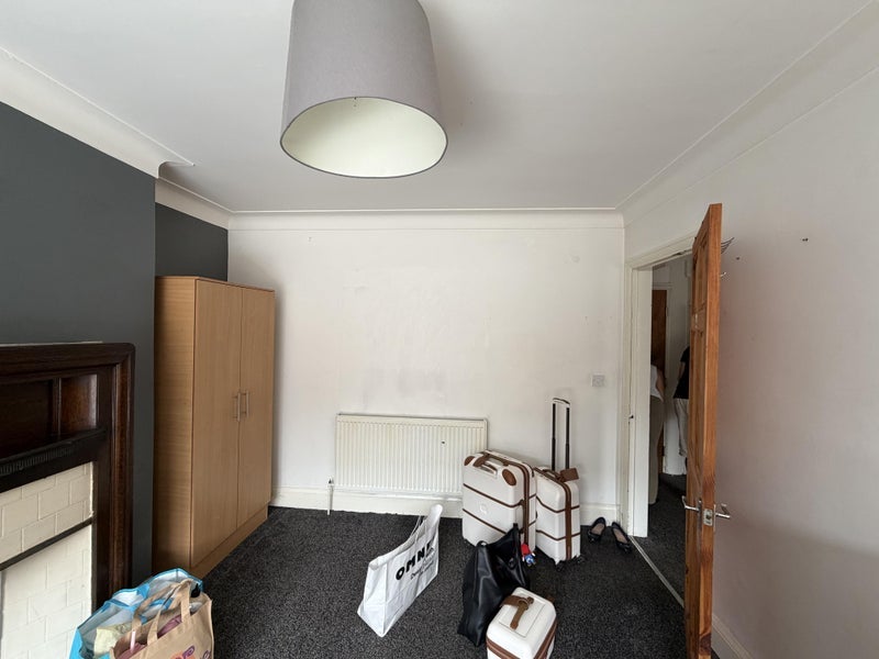 Room Back Walmsley Road in Leeds