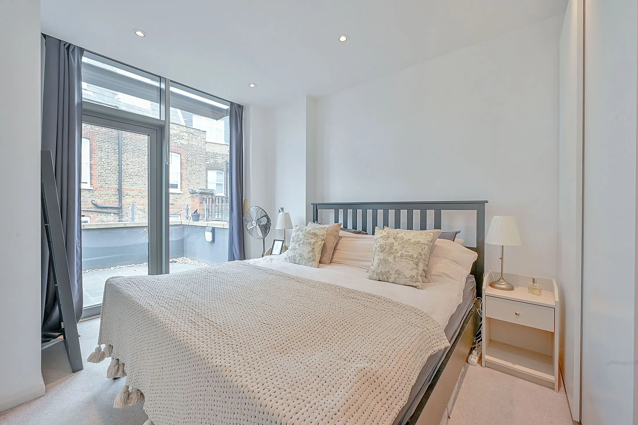 Flat Avonmore Road in Greater London