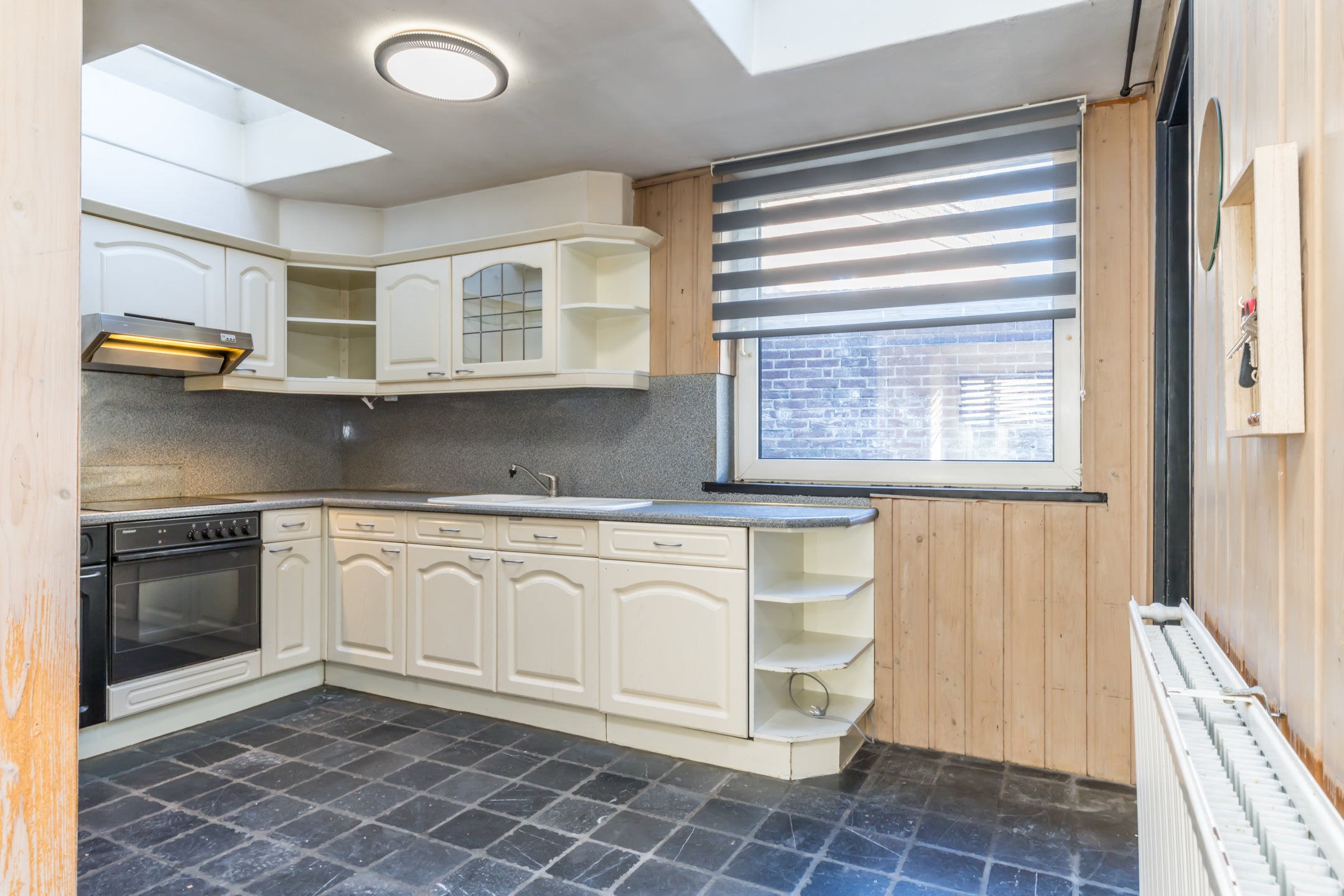 Tussenwoning te koop: Schandelerstraat 24, Heerlen