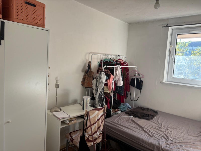 Room Ollerton Green in Greater London