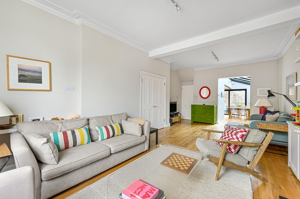House Shuttleworth Road in Greater London